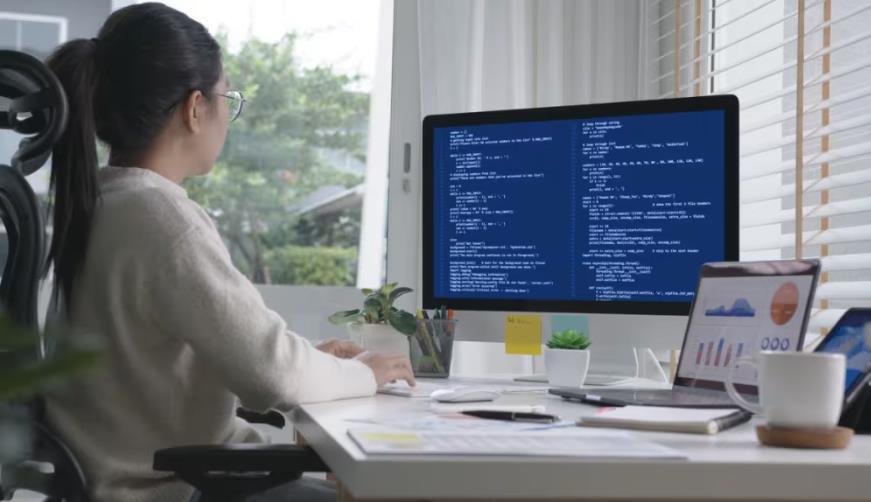 林芝县企业数字化解决方案:机器学习赋能商业模式升级的核心路径